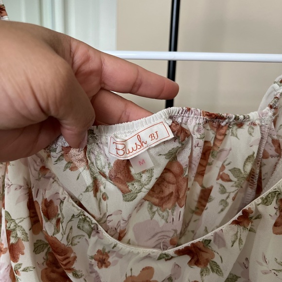 Clothes - Picture 3 of 3